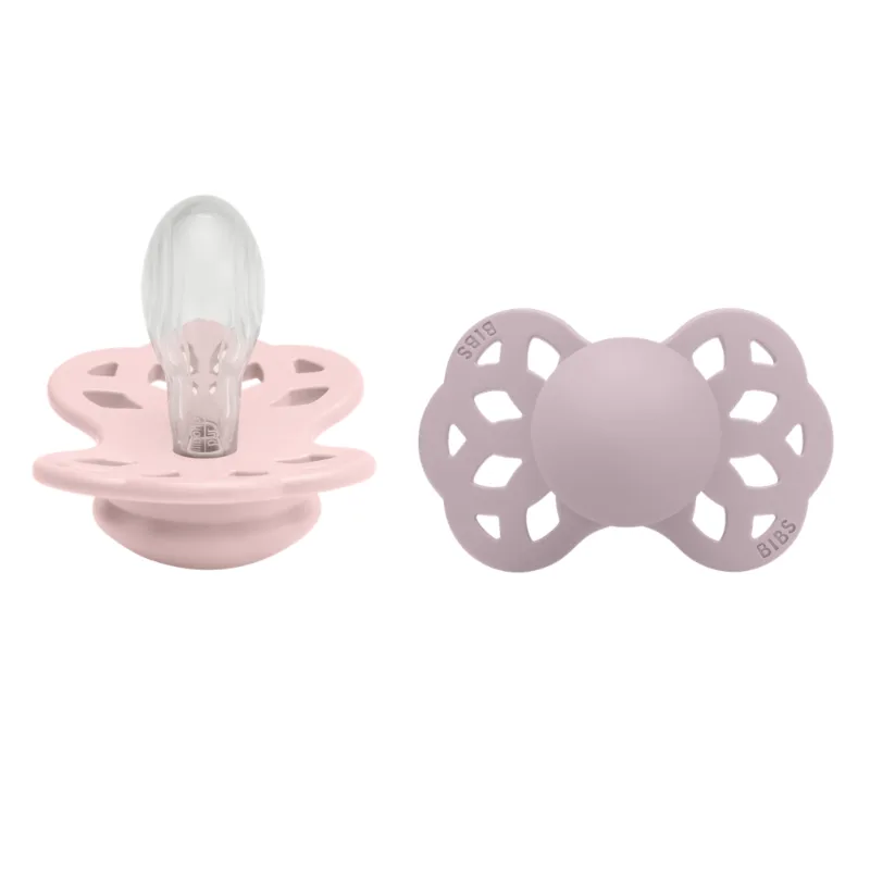 Kit com Duas Chupetas Supreme Silicone Rosa Bebê e Lilás Tam 2 +6 Meses Bibs