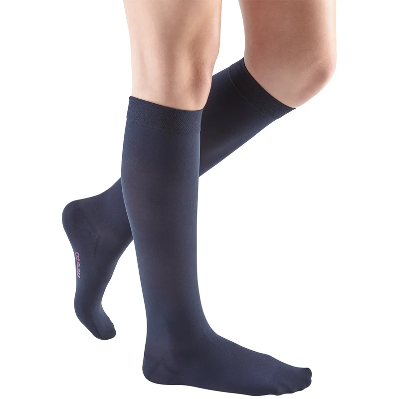 Mediven Comfort Knee High 15-20 mmHg w/ Silicone Top Band III / Standard / Natural