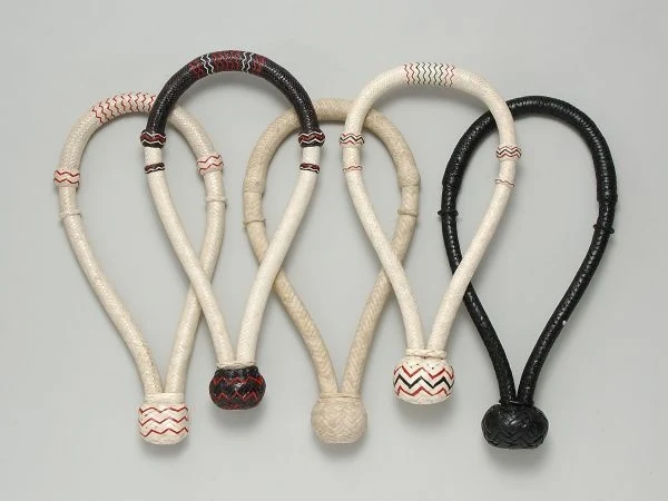 Royal King 5/8 Latigo Rawhide Bosal Rawhide Red Black / 5/8