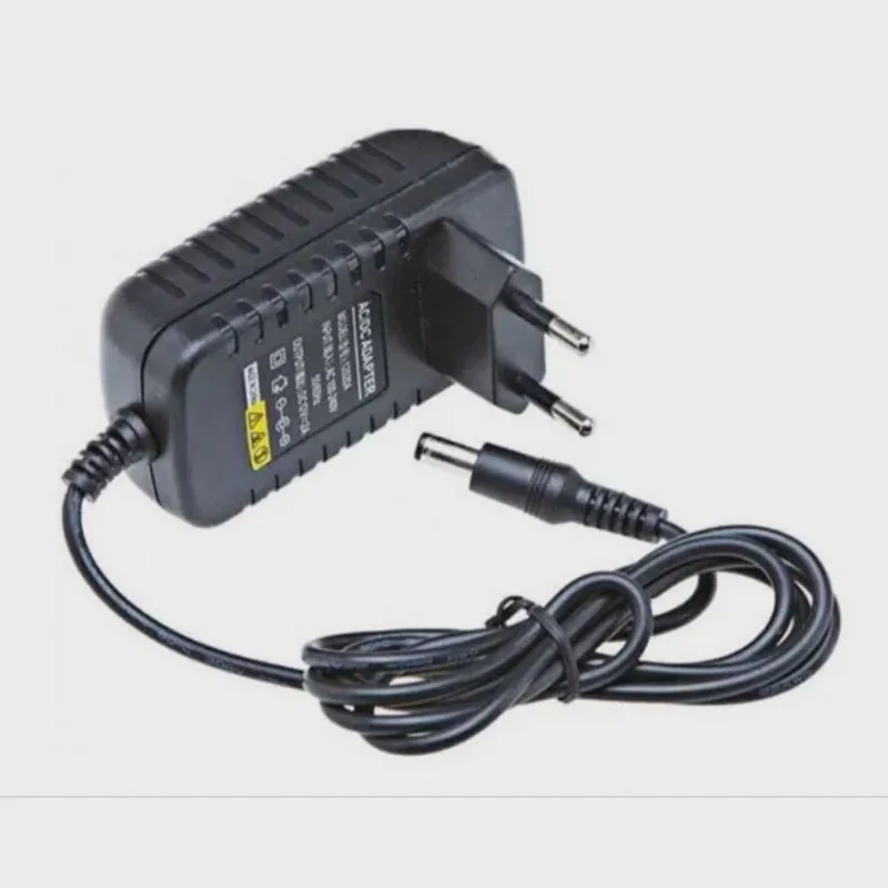 Fonte Eletrônica Foyu 12V 2A Bivolt