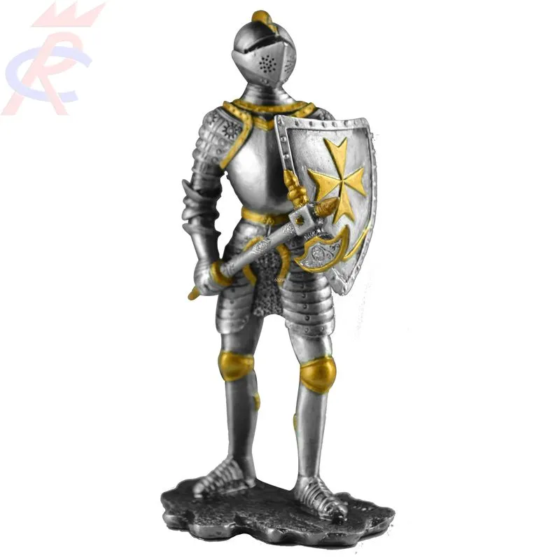 Guerreiro Templário Decorativo com Machado e Escudo 10 Cm