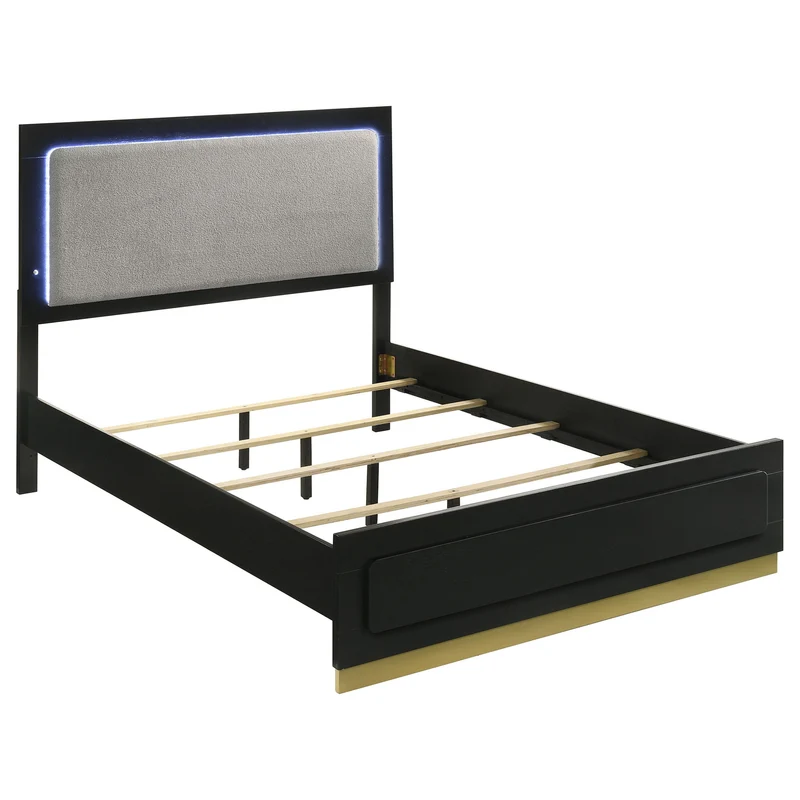 Sophia - 4 Piece Bedroom Set Black / Queen