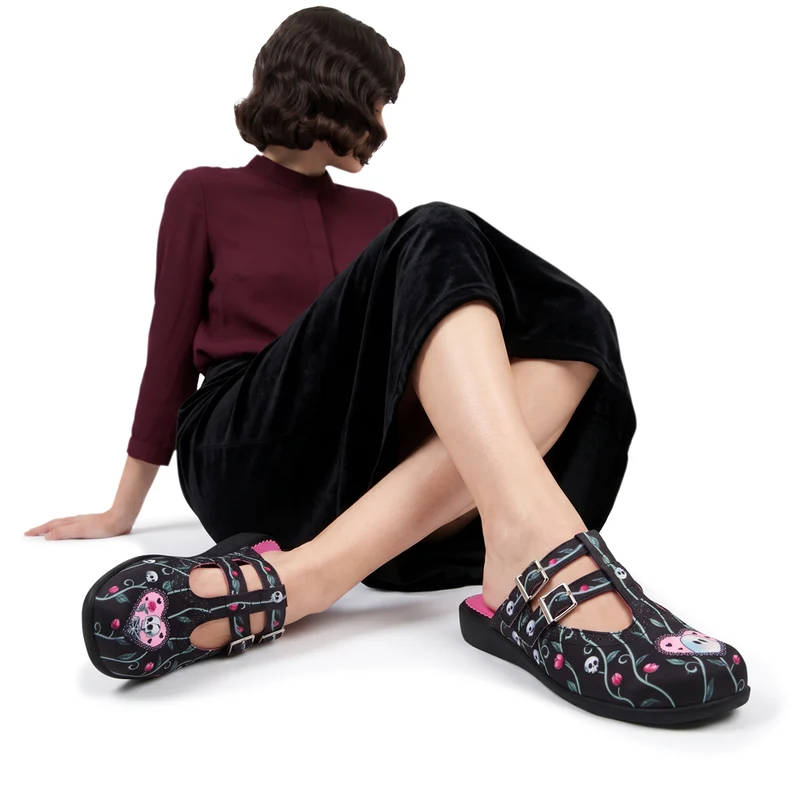 Eternal Valentine Women's Mary Jane Clogs 39 HCD/ 9 US