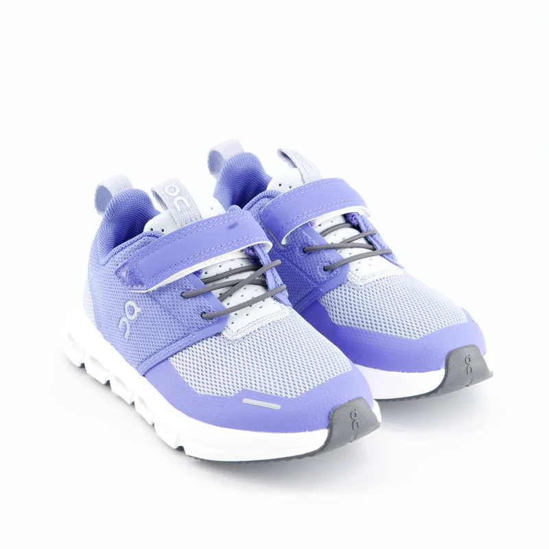 ON Cloud Play · Sportschuh 28,5
