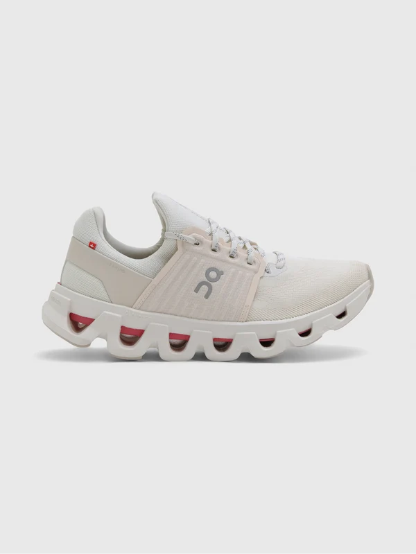 ON Women's Cloudswift 4 AD Sneaker 10 / IVORY/DEW
