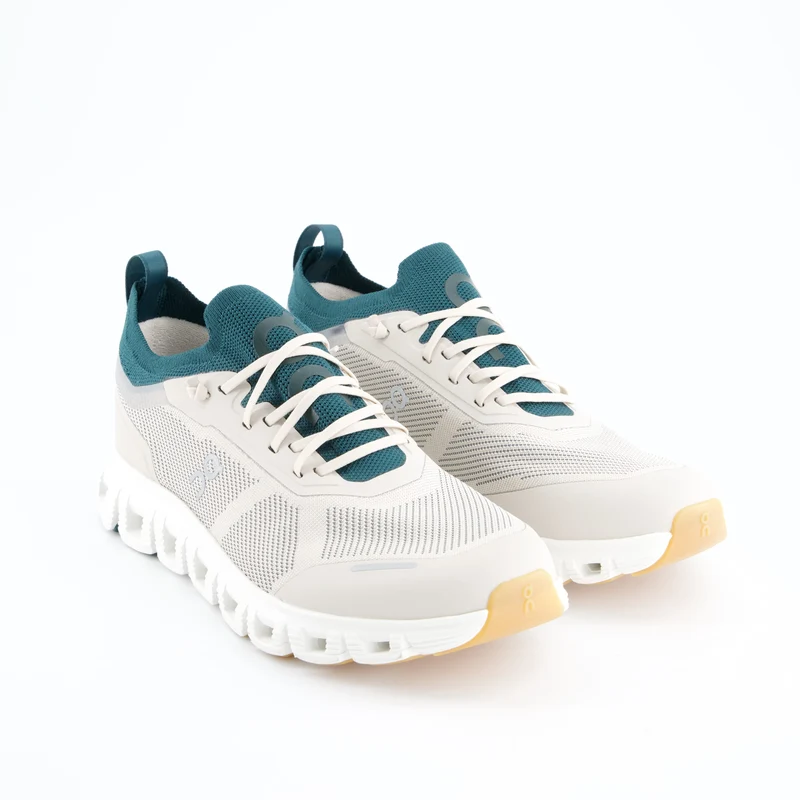 ON Cloud 6 Versa · Sneaker 42