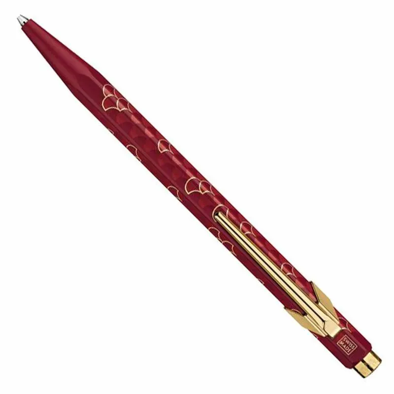 Caneta Esferógrafica 849 Dragon Burgundy com Estojo Caran d´Ache