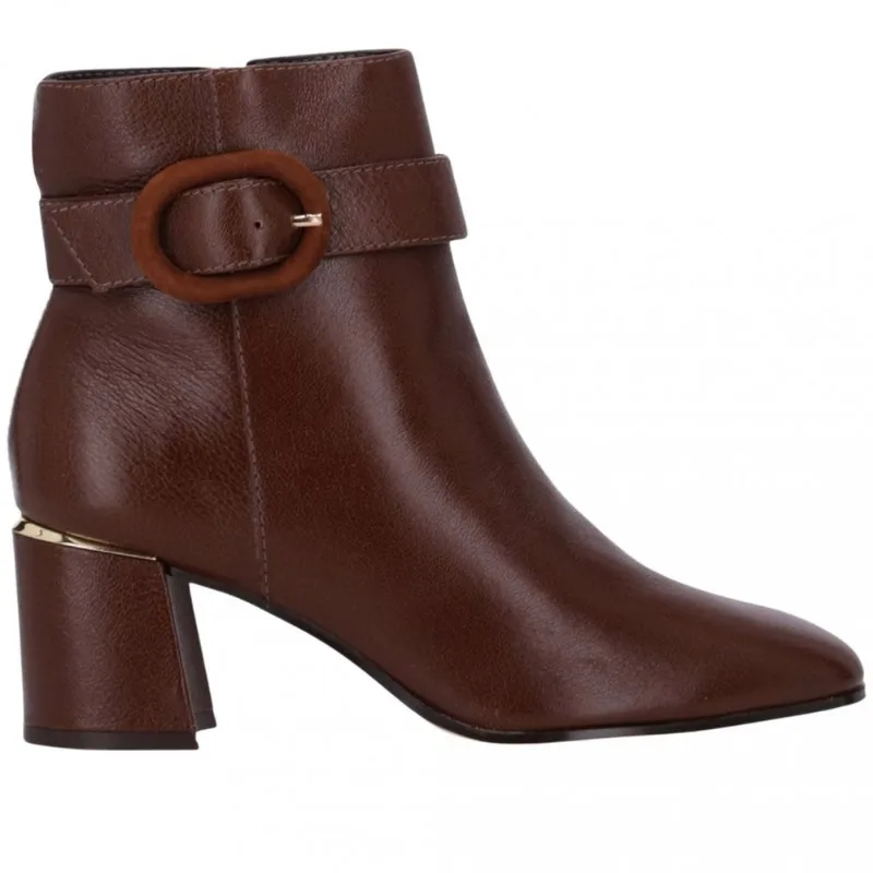 Bota Feminina Luz da Lua em Couro Salto Bloco 80740010 37 / Marrom