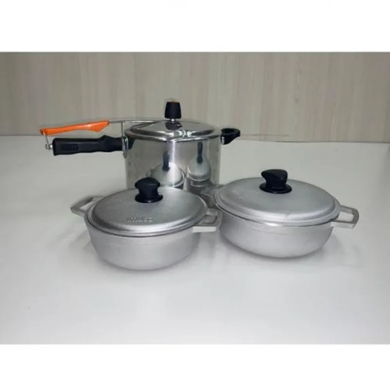Olla A Presion 7L+Juego Calderos 18-26Cm