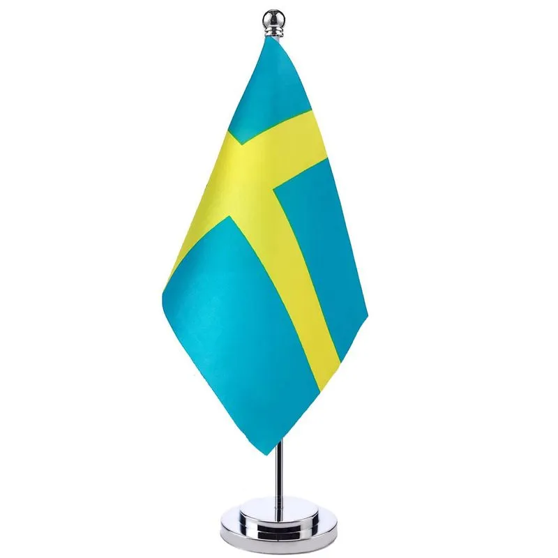Bandeira De Mesa Da Suécia 14x21cm De Poliéster Com Suporte