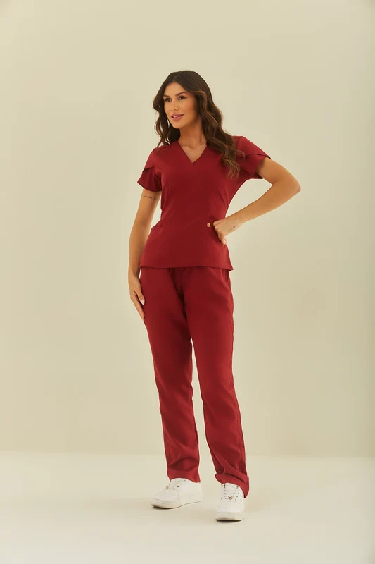 Scrub Feminino Julia VINHO / 44/GG