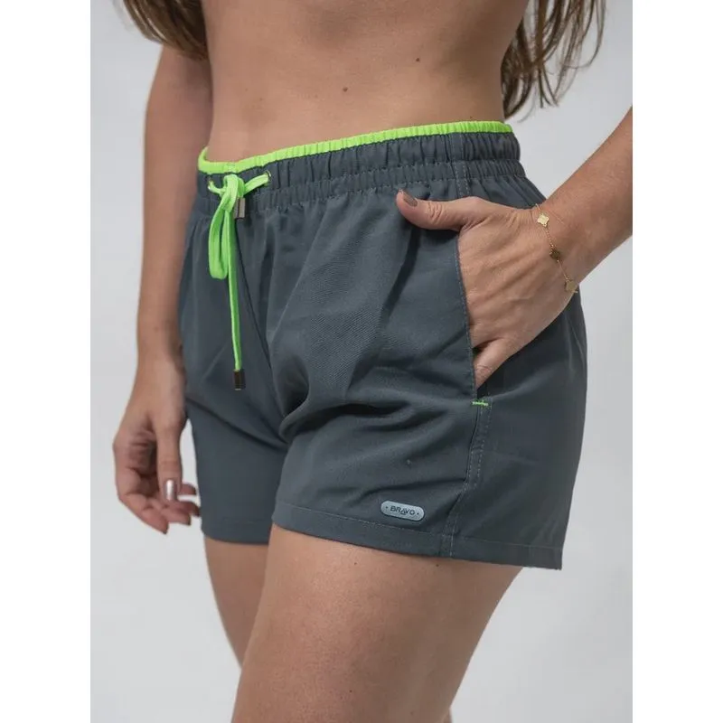 Short Ocean Bravo Chumbo com Verde Neon