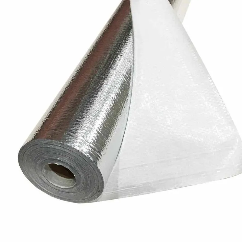 Manta Térmica Para Telhado 1 Face 135 M + Fita(s)