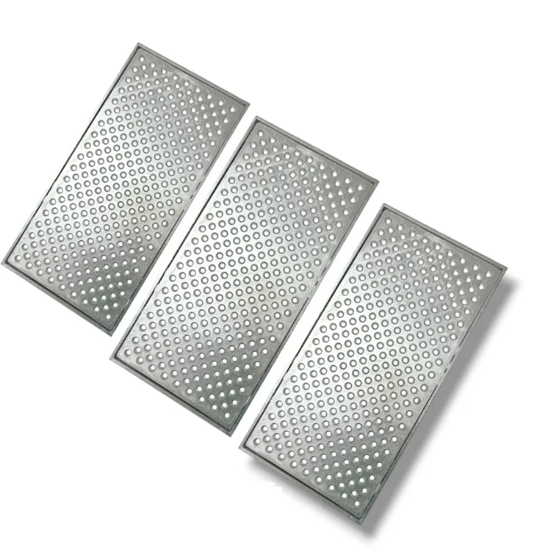 Ralo Anti Escorpião Aluminio Fundido 20cm X 120cm Com Aro ( 3 módulos de 20x40)