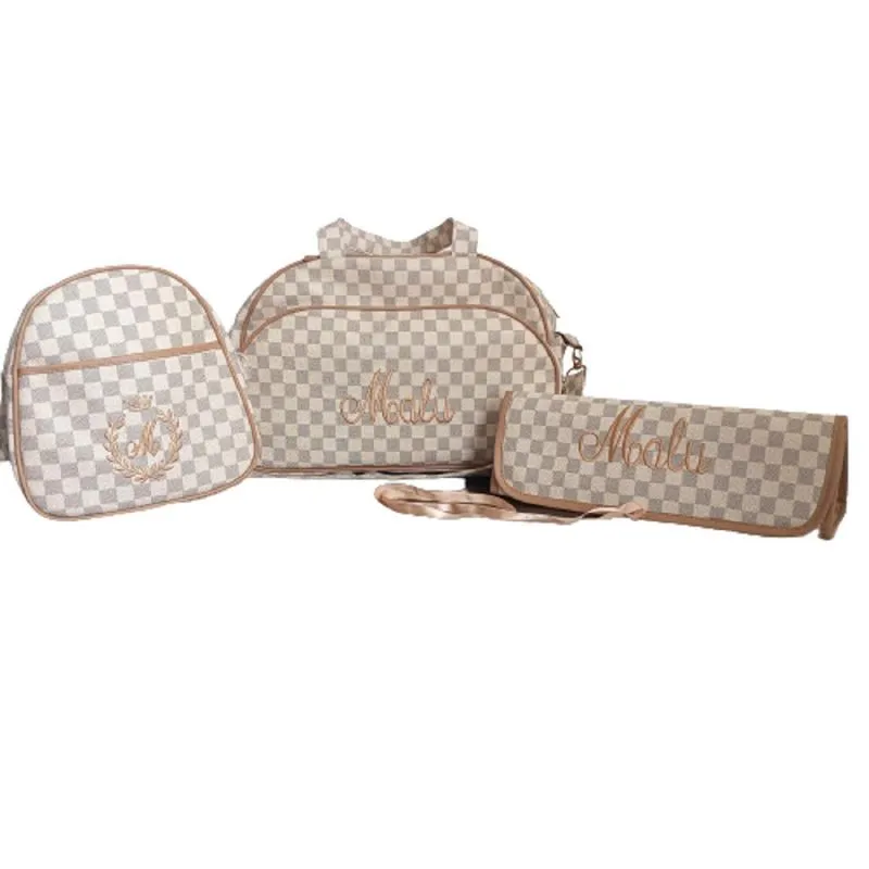 Kit De Bolsa De Maternidade Bordada Com Trocador - Nome Malu