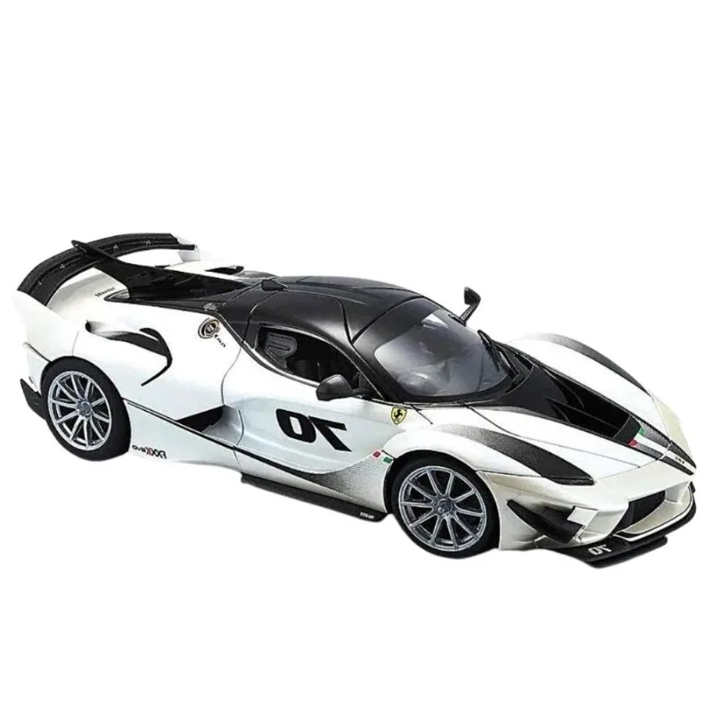 Miniatura Carro Ferrari Fxxk Evoluzione 1/18 Branco Bburago 16012