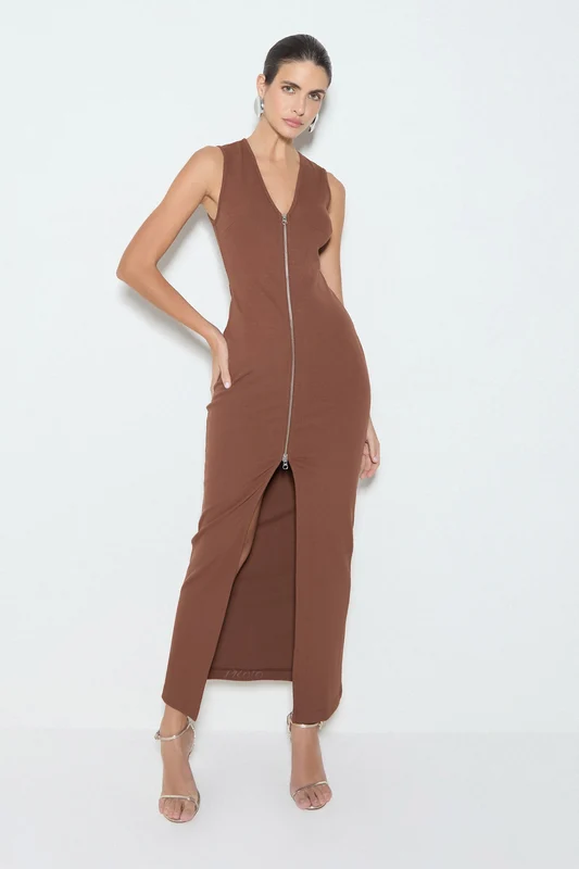 VESTIDO MIDI COM ZIPER FRONTAL EM MALHA CANELADA MARROM M