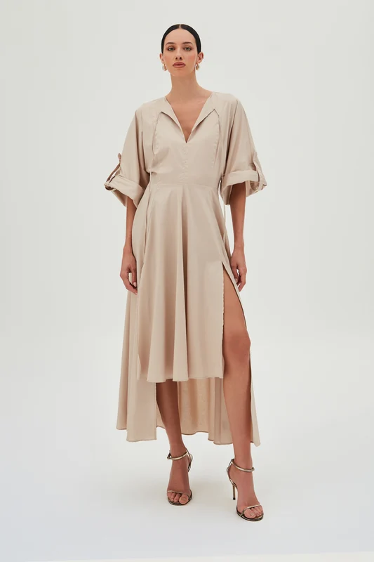 VESTIDO LONGO COM BARRA ASSIMETRICA E AMARRACAO COLO KAKI CLARO G