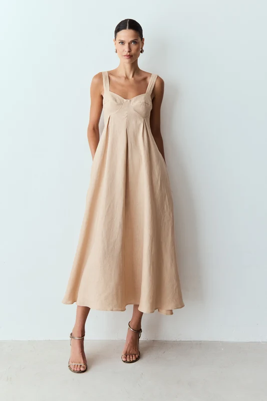 VESTIDO MIDI COM PREGAS COSTAS ABERTAS E AMARRACAO KAKI CLARO G