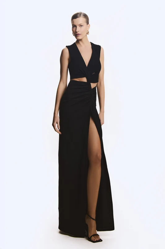 VESTIDO LONGO DRAPEADO COM CANALETA FRONTAL PRETO P
