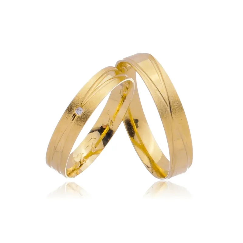 Par de Alianças de Casamento de Ouro 18K Anatômico 4mm + Anel Solitário Brinde