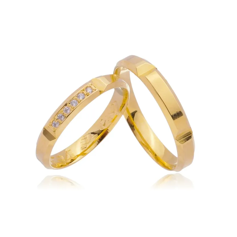 Par de Alianças de Casamento de Ouro 18K Anatômico 4mm + Anel Solitário Brinde