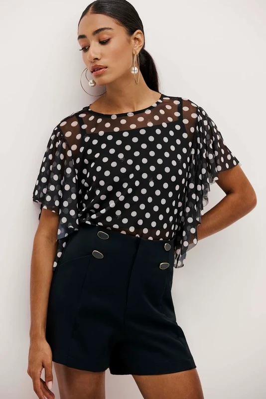 Blusa Ampla Com Babados Poa Fundo Preto / PP / Feminino