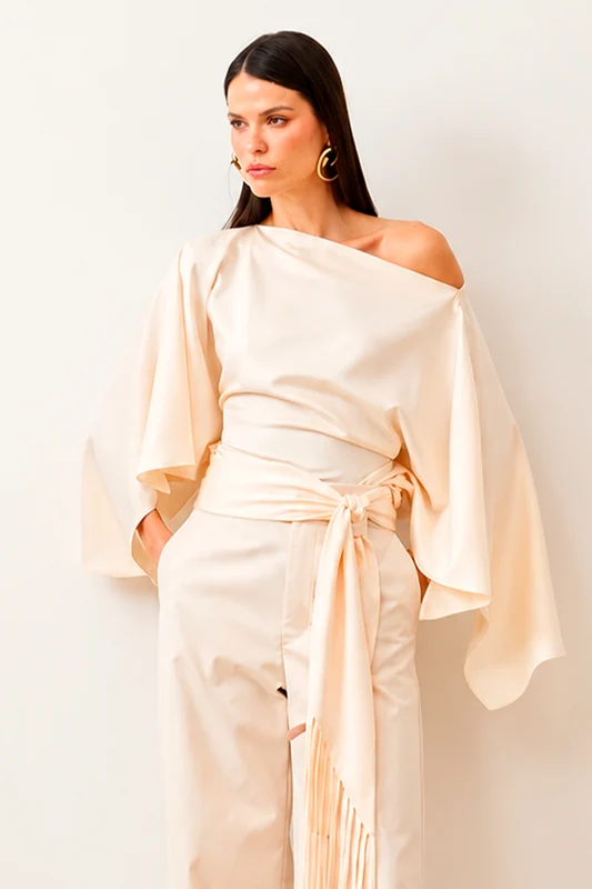 Blusa Ampla Acetinada Decote Canoa Creme / M / Feminino