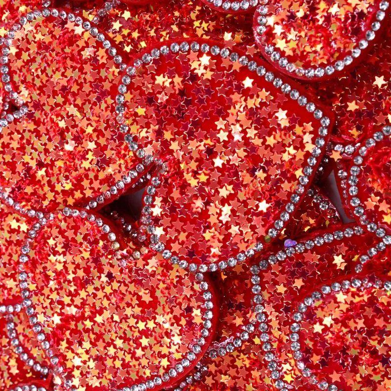APLIQUE CORAÇÃO COM LANTEJOULA E STRASS 50X45MM EM EVA COM 100 PEÇAS 201 - Vermelho
