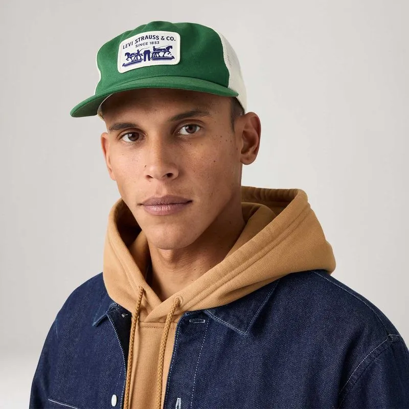 Boné Levi's® Pres Trucker Verde - U USA | U BR