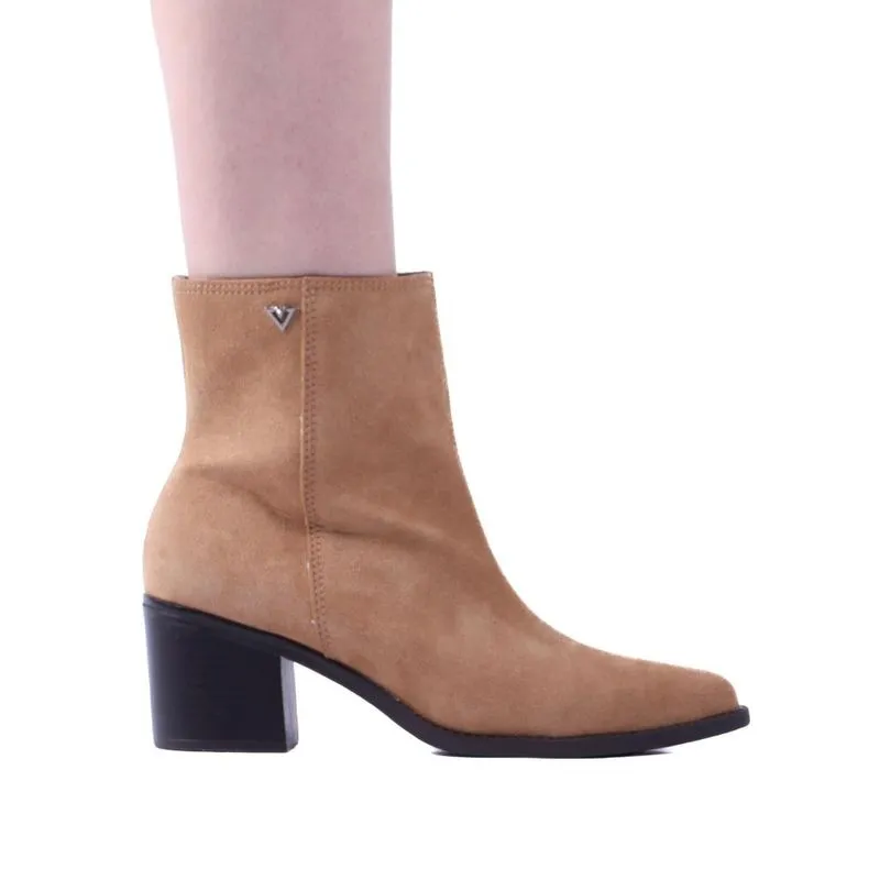Bota Feminina Via Marte em Camurça 355-001 Avela 37