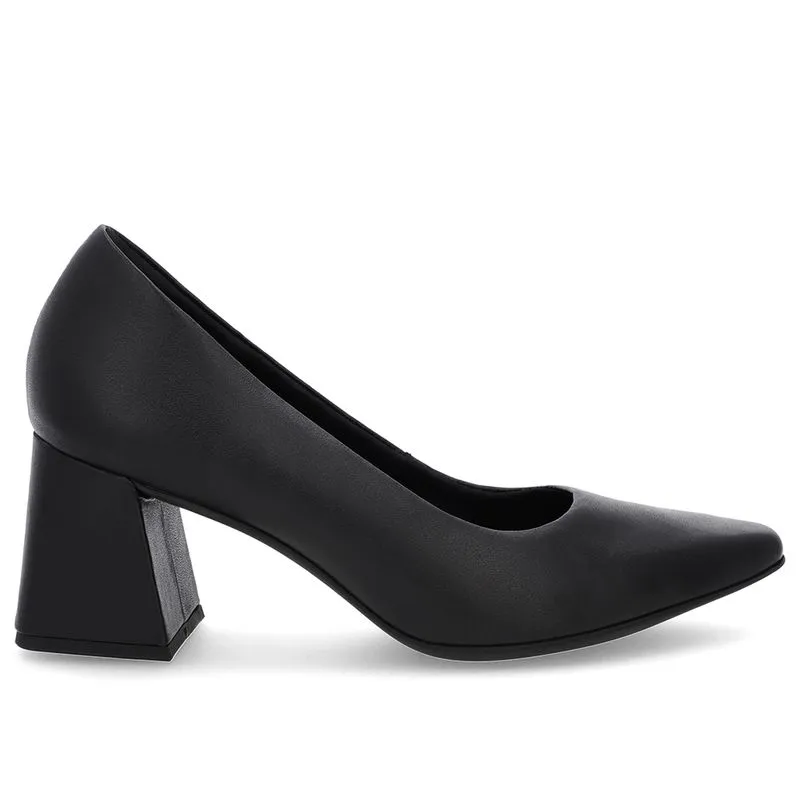 Scarpin Básico Couro Preto Bico Fino 37