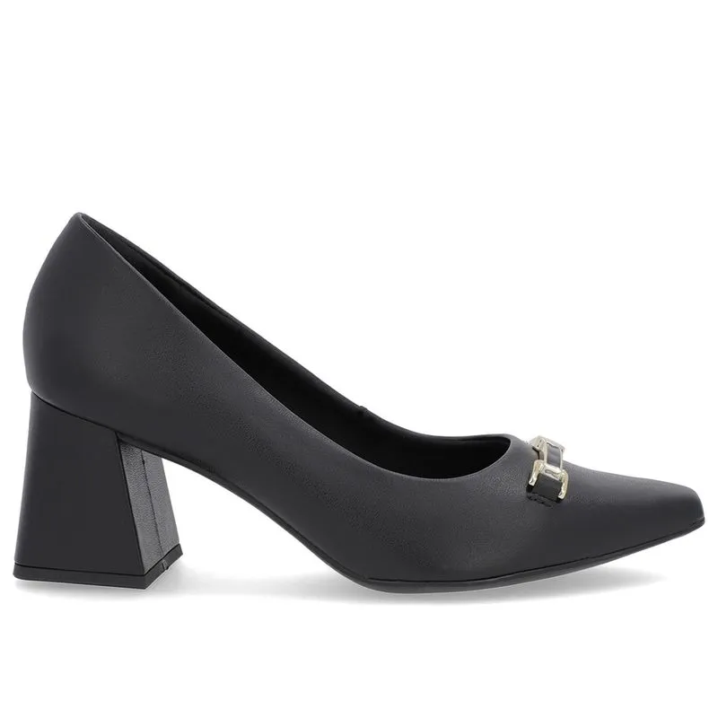 Scarpin Preto Couro Bico Fino Detalhe Geométrico 38