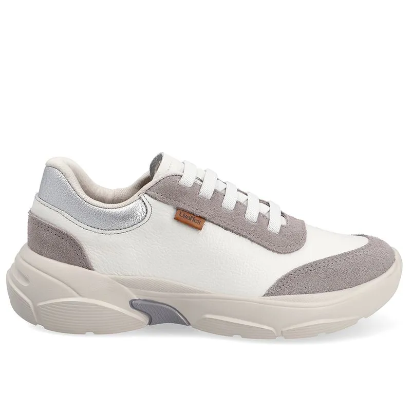Tênis Casual Em Couro Branco Com Detalhes Cinza 35