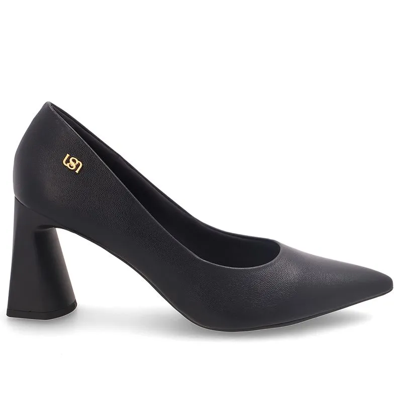 Scarpin Em Couro Preto Bico Fino 35