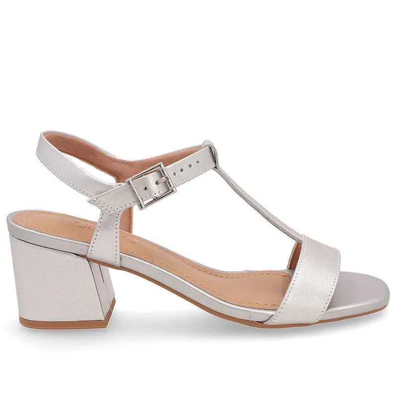Sandália Em Couro Prata Bico Quadrado 33