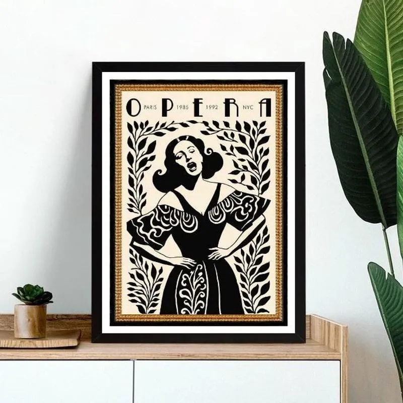 Quadro Decorativo Cantora De Ópera 45X34Cm - Com Vidro