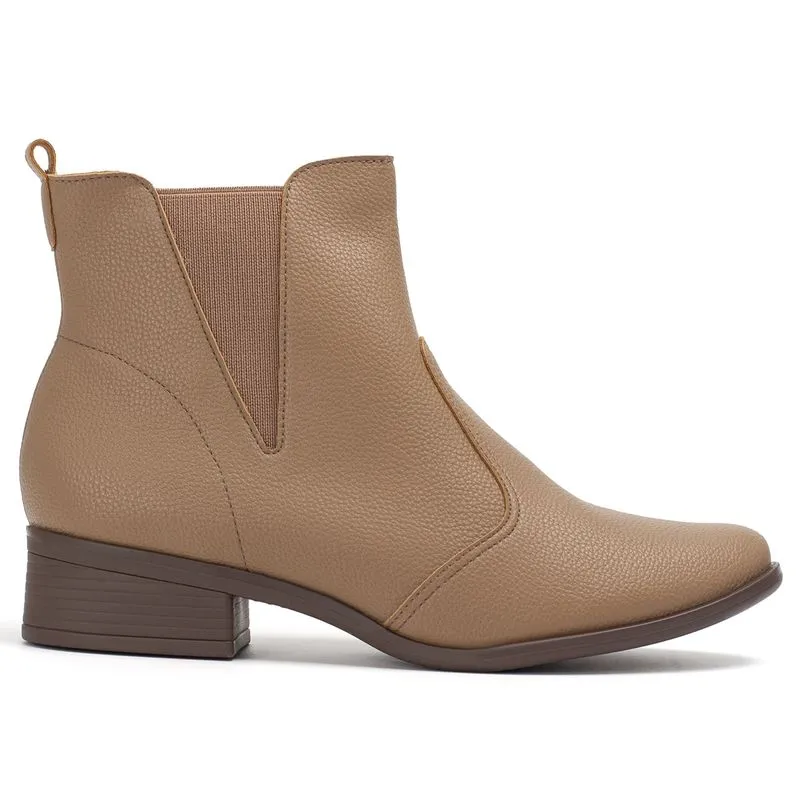 Bota Cano Curto Bico Amendoado Salto Baixo Fendi