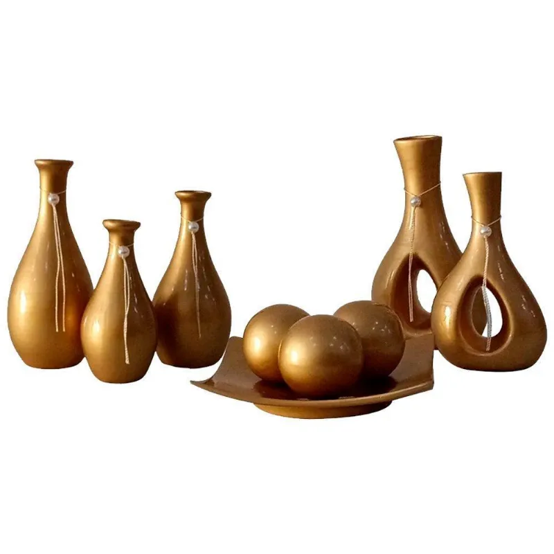 Conjunto Centro De Mesa Trio Garrafas E Par Vasos - Golden