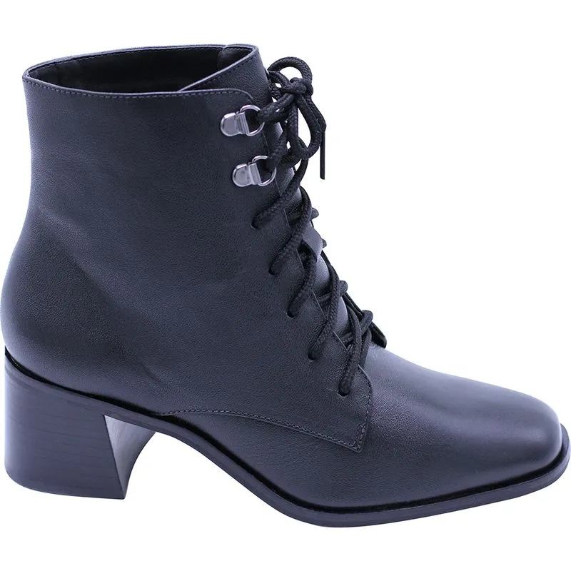 Bota Preta Couro Cano Curto Tabita 11223060
