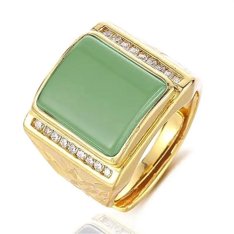 Anel Pedra Verde Cravejado Ajustável - Banhado A Ouro 18K