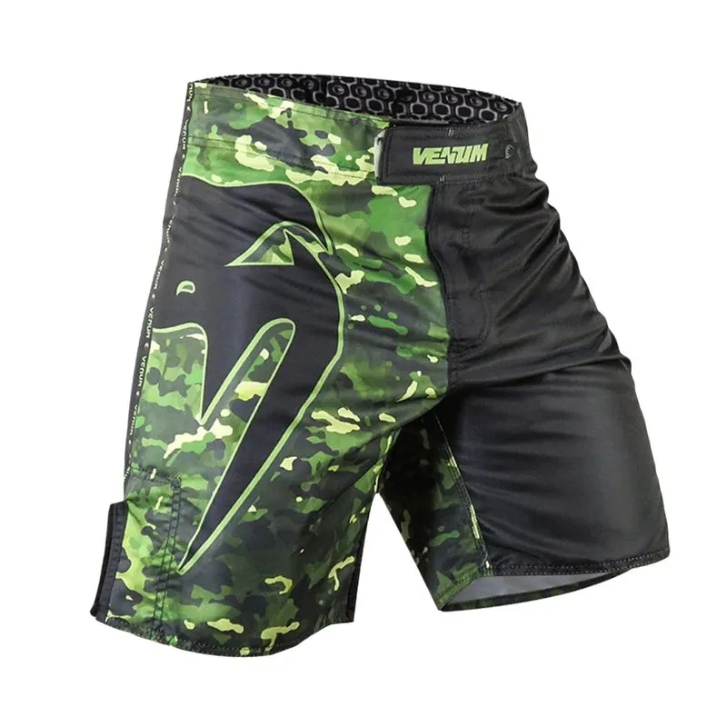 Bermuda Fightshort Venum Giant Training Camuflado Logo Preto M