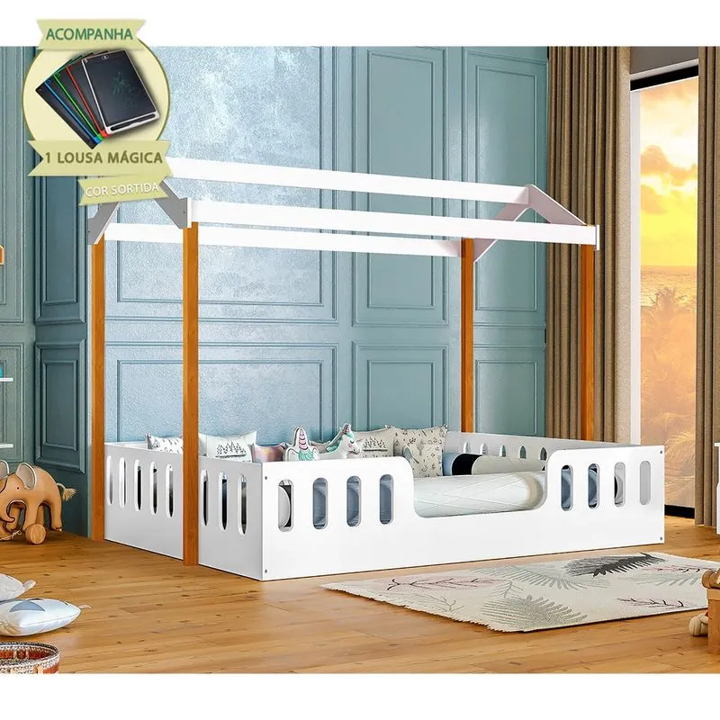 Cama Casal Casinha Segura Montessoriana Ágatha Branco/amêndoa Incluso Lousa Mágica