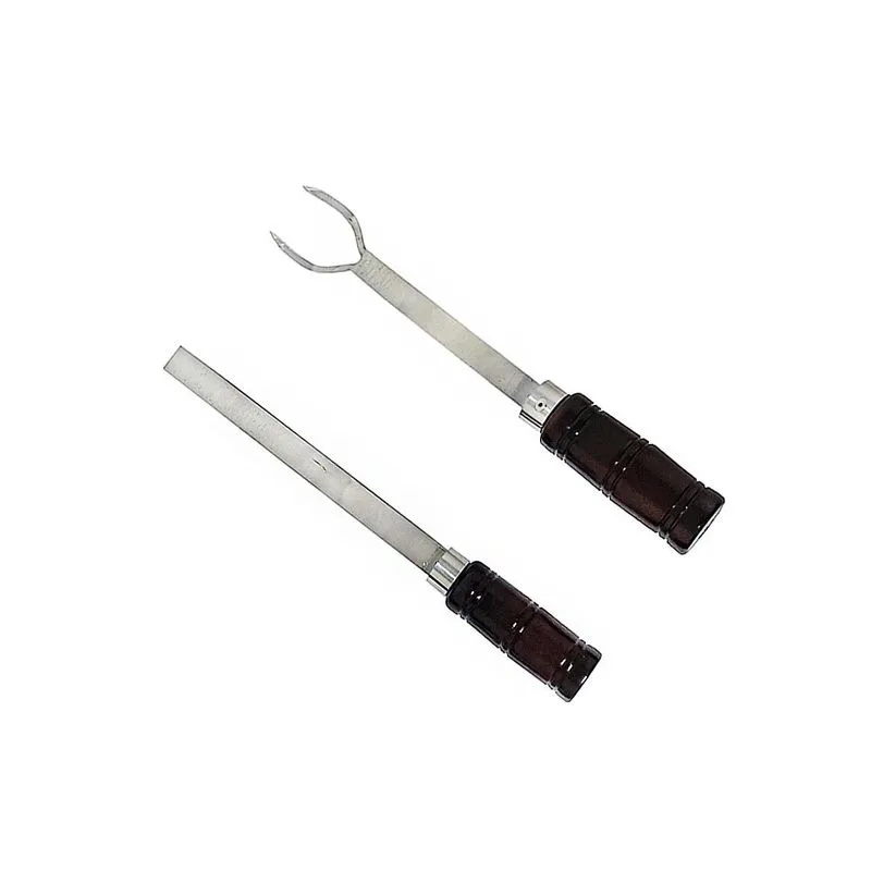 Kit Garfo Longo E Batedor De Sal Para Churrasco Cabo Madeira