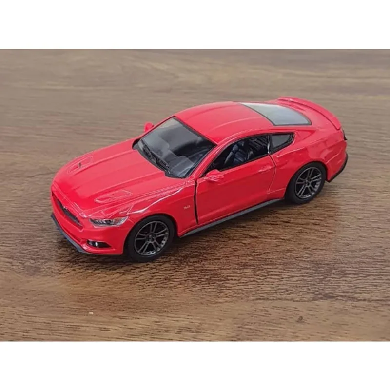 Miniatura Ford Mustang gt 2015 Kinsmart 1/38 Metal e Fricção Vermelho