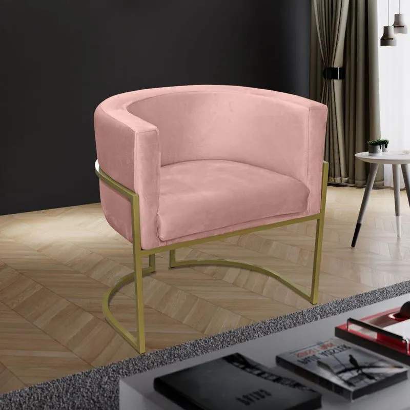 01 Poltrona Decorativa Luana Veludo Rosa Base em Metal Dourada - visalar