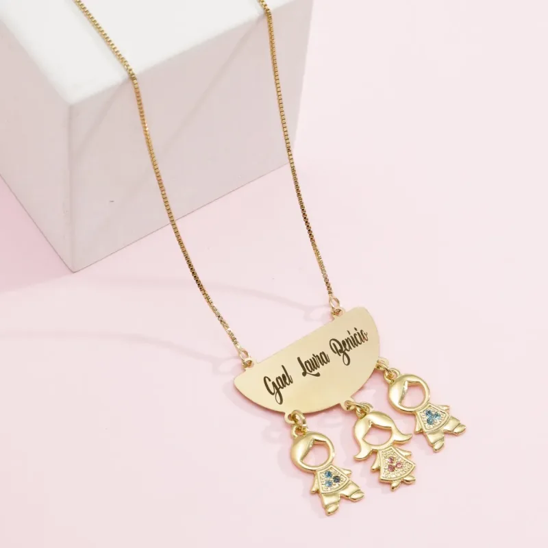 Colar com Pingente de Filhos