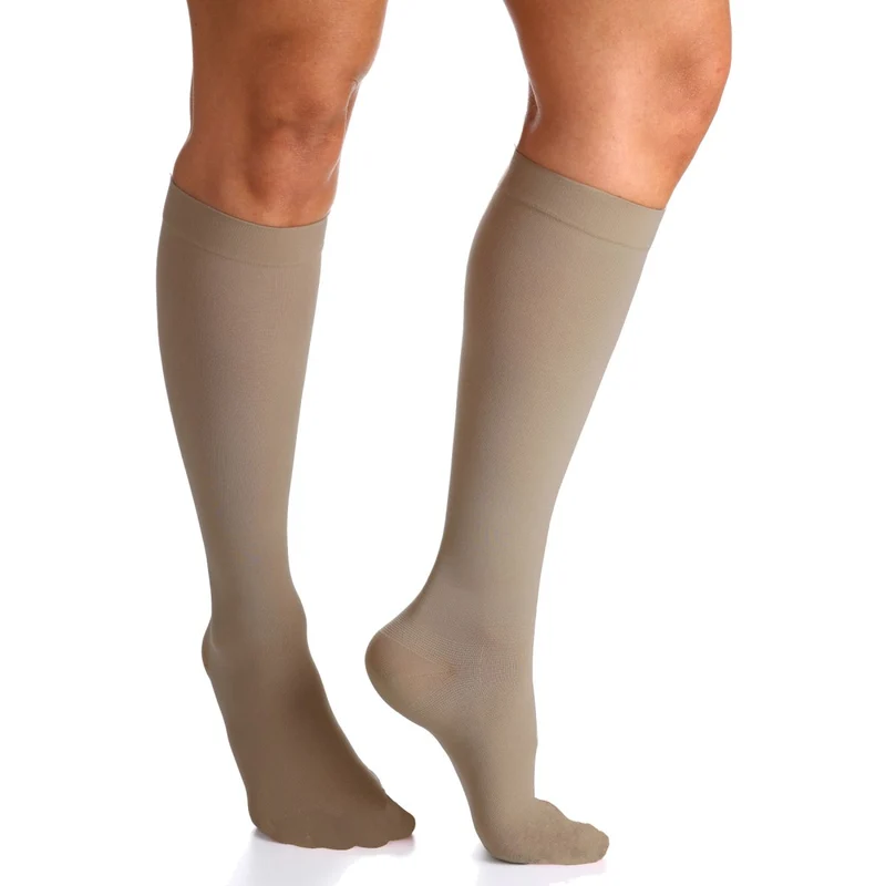 Meia Sigvaris 3/4 15-20 mmHg Select Comfort Premium 861AD Natural Escura Fechada / G3