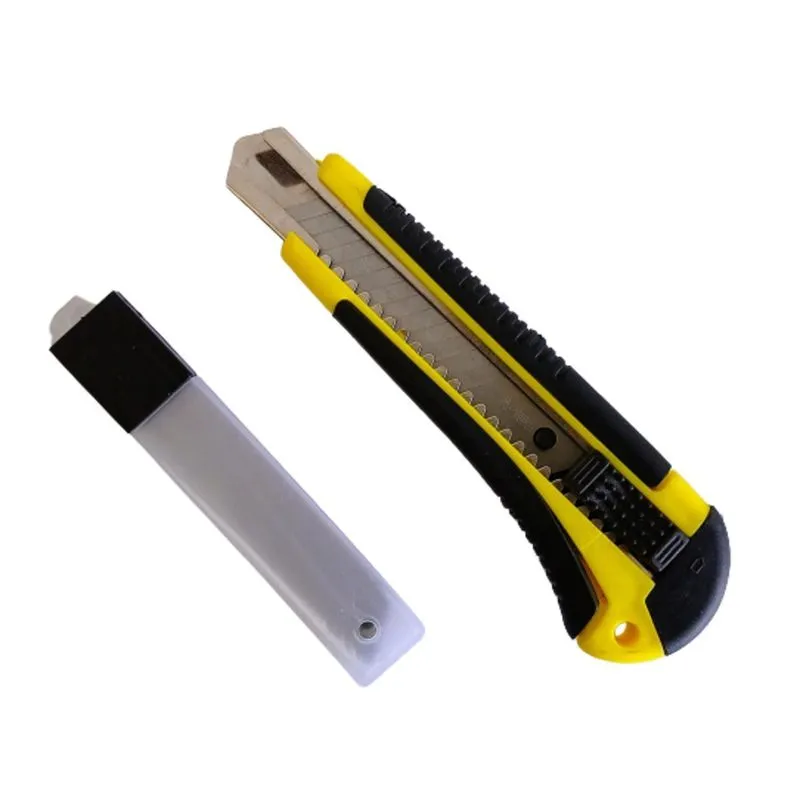 Kit Estilete Profissional 18mm Cabo Emborrachado Com 4 Lâminas