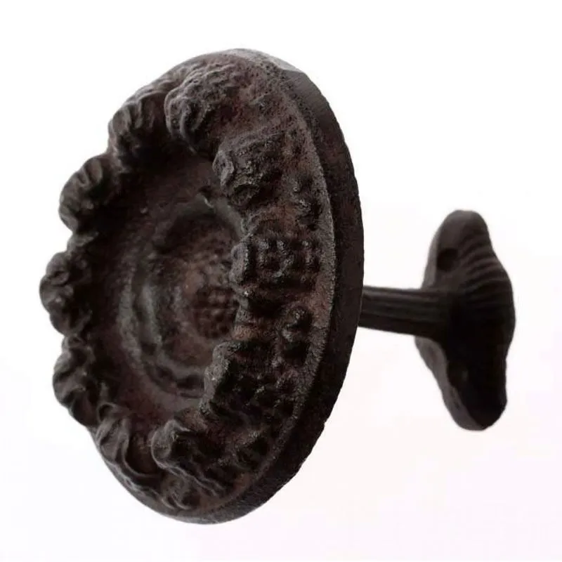 Puxador de Ferro 9cmx9,5cm Vênus Victrix Preto